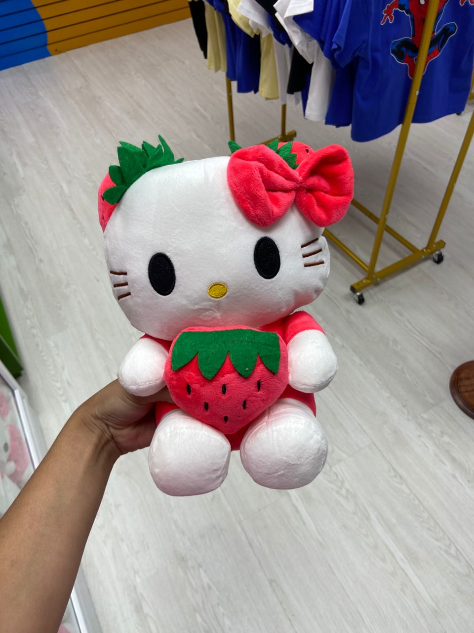 Peluche de hello kitty pequeño